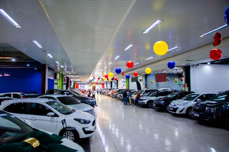 Mercado de Seminovos aquecido: primeiro auto shopping da América Latina ...